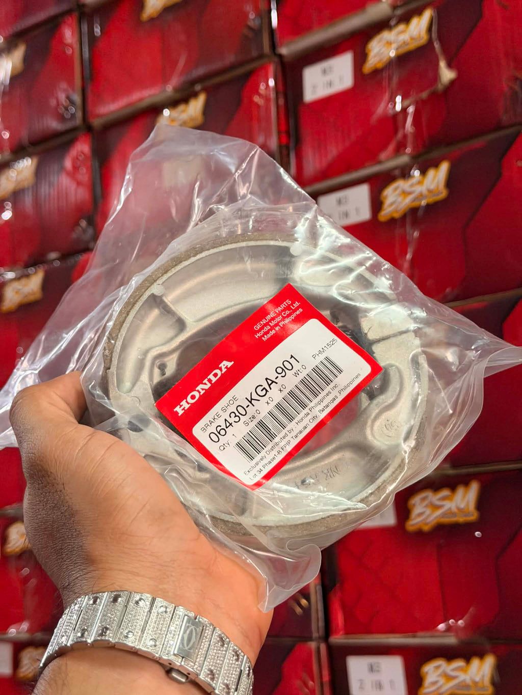 HONDA ORIGINAL GENUINE BRAKE SHOE FOR CLICK AND BEAT F.I