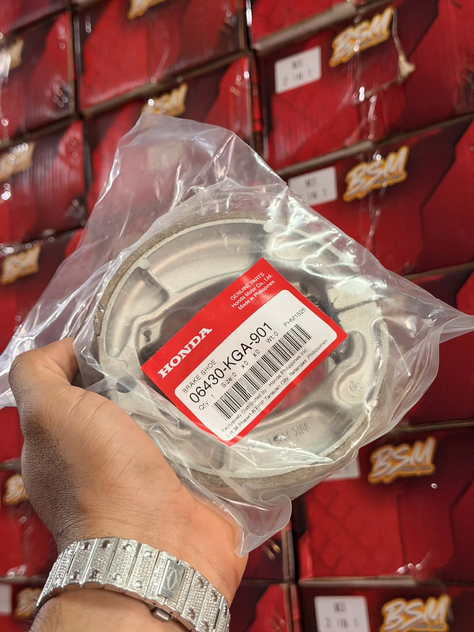 HONDA ORIGINAL GENUINE BRAKE SHOE FOR CLICK AND BEAT F.I